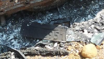LS: TrÃªs corpos foram encontrados carbonizados dentro de veÃ­culo Gol